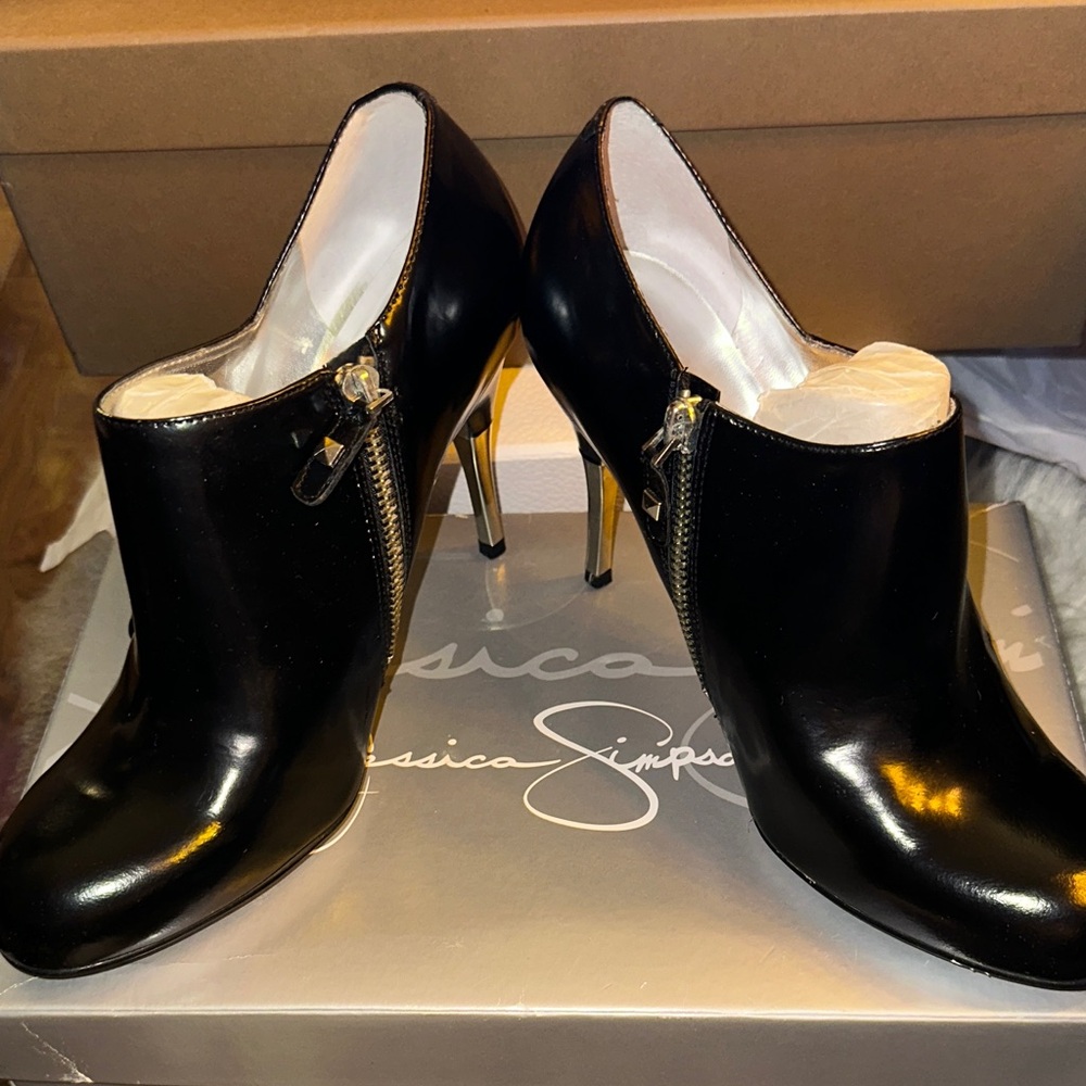 Jessica Simpson Glossy Black Ankle Boots
